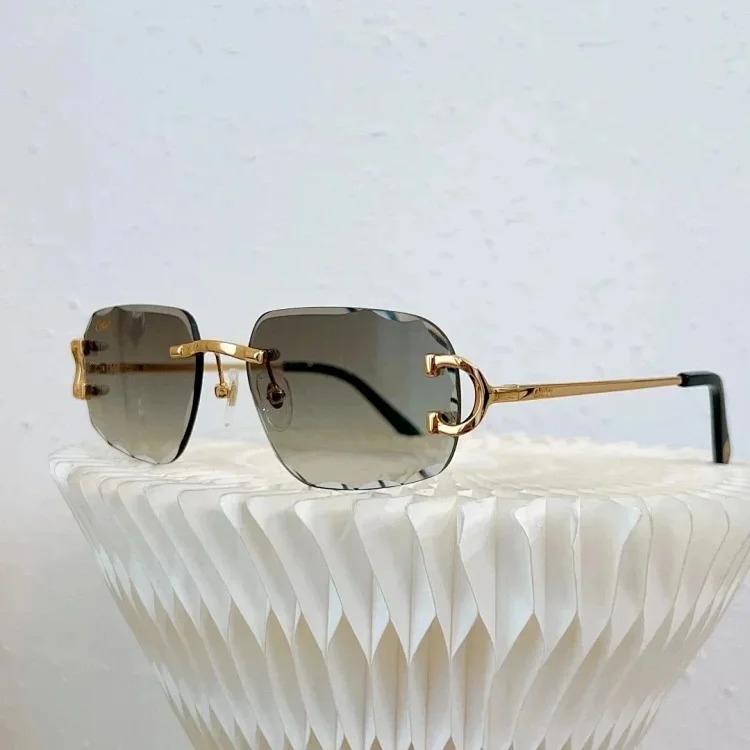chat Fashionable and versatile anti-UV sunglasses