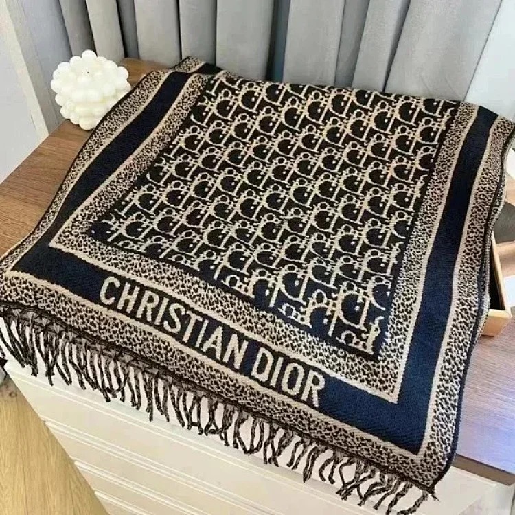 New fashion scarf (without gift box)