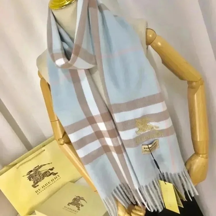 New fashion scarf (without gift box)