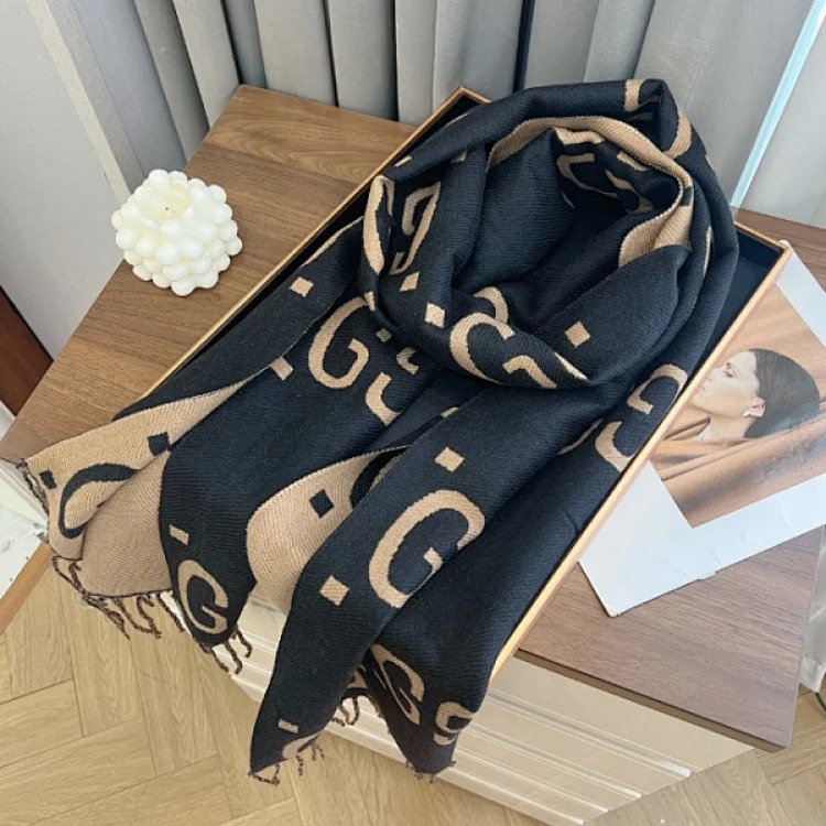 New fashion scarf (without gift box)