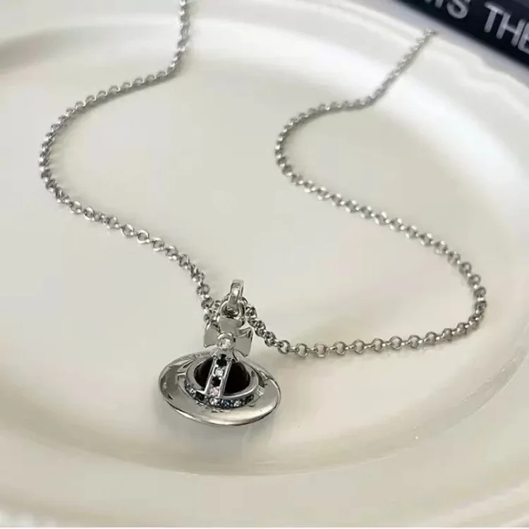 High of Saturn three-dimensional flying saucer orb necklace female niche design medium 10mm planet clavicle chain