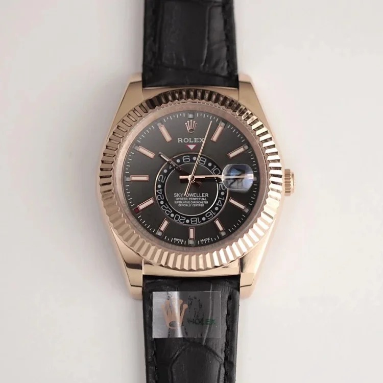 ￥560-790 Fashionable and versatile watch