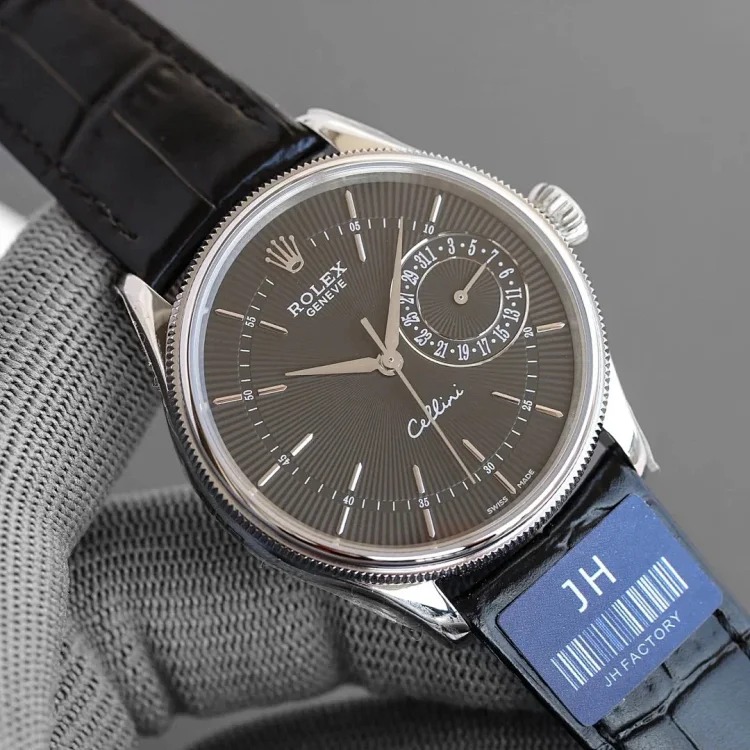 ￥560-790 Fashionable and versatile watch