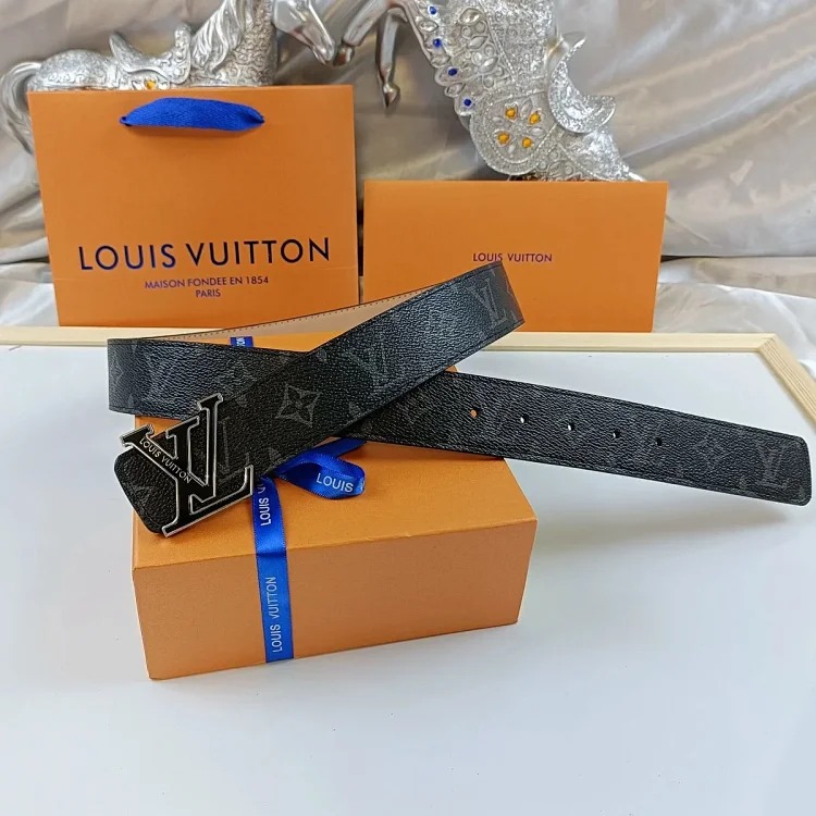 Fashionable and versatile belt 038