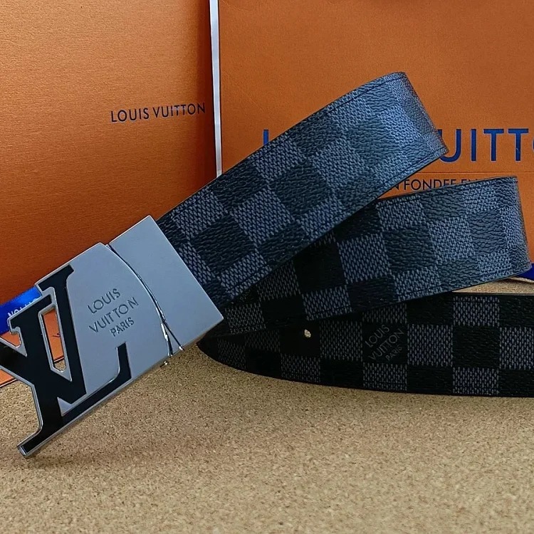 Fashionable and versatile belt 038