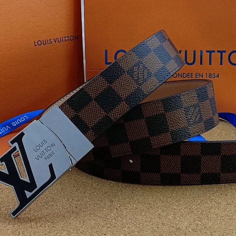 Fashionable and versatile belt 038
