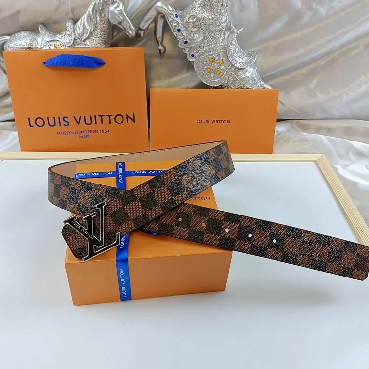 Fashionable and versatile belt 038