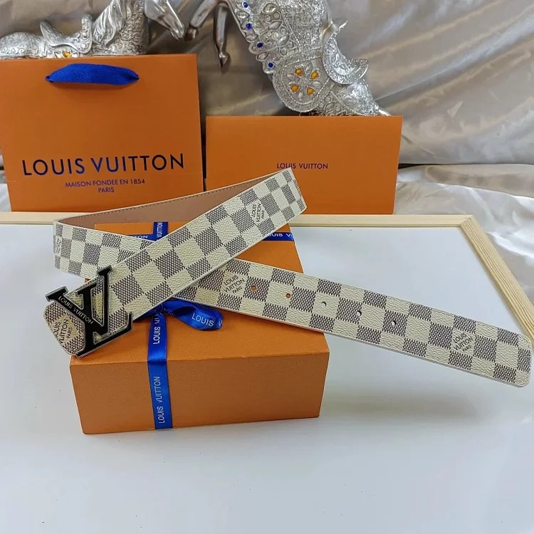 Fashionable and versatile belt 038