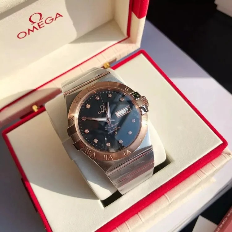 m8￥600 Fashionable and versatile watch
