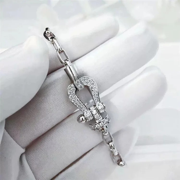 High v gold Feijia thick plated 18K gold glossy half diamond full diamond horseshoe buckle 8-character bracelet U-shaped diamond hand jewelry