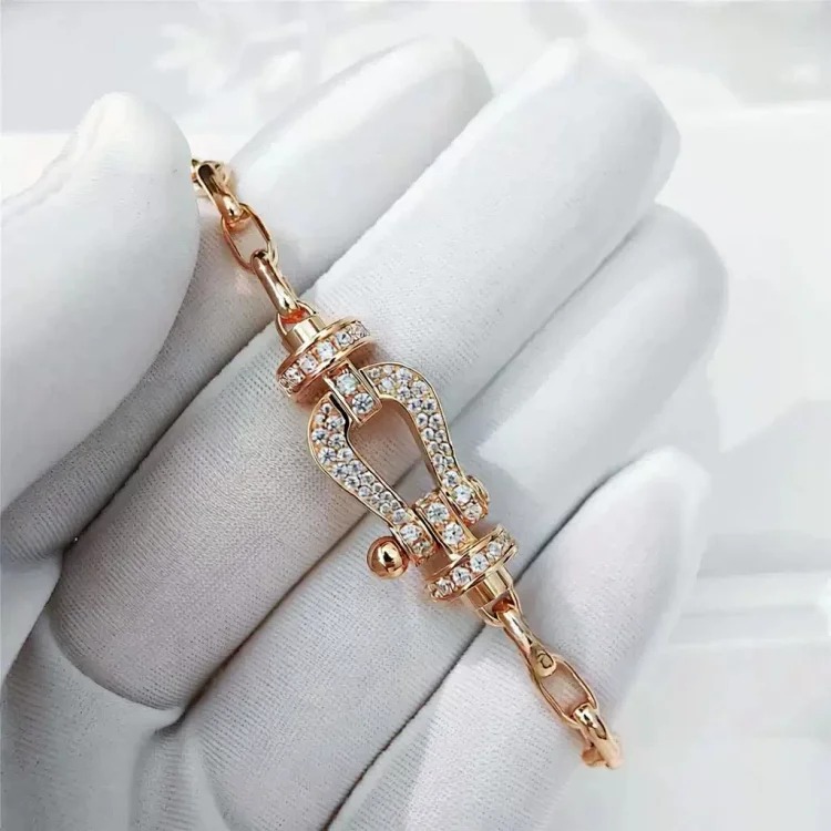High v gold Feijia thick plated 18K gold glossy half diamond full diamond horseshoe buckle 8-character bracelet U-shaped diamond hand jewelry