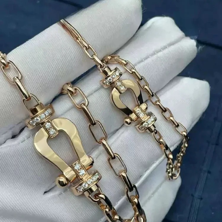 High v gold Feijia thick plated 18K gold glossy half diamond full diamond horseshoe buckle 8-character bracelet U-shaped diamond hand jewelry