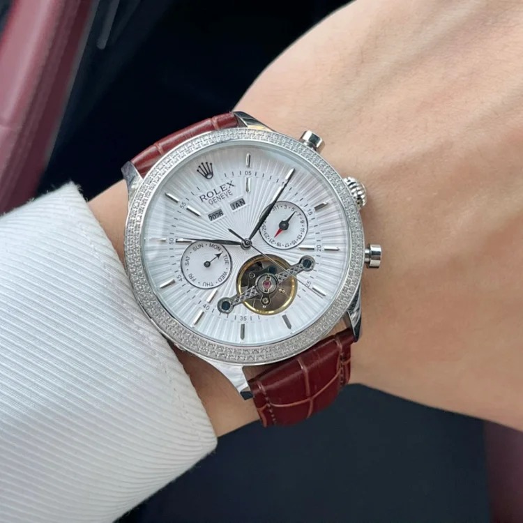 Classic big-name watch-1-CY