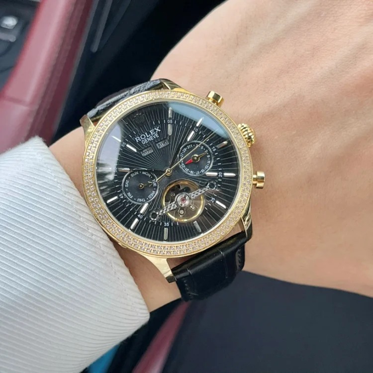 Classic big-name watch-1-CY