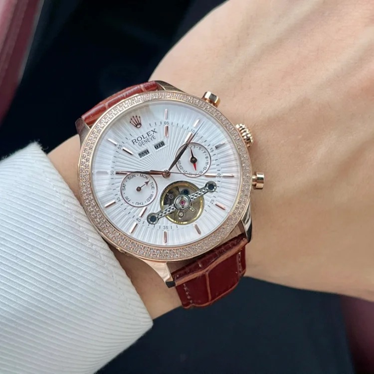 Classic big-name watch-1-CY