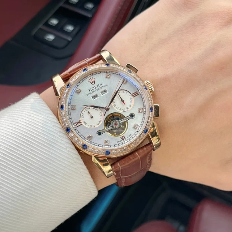 Classic big-name watch-2-CY