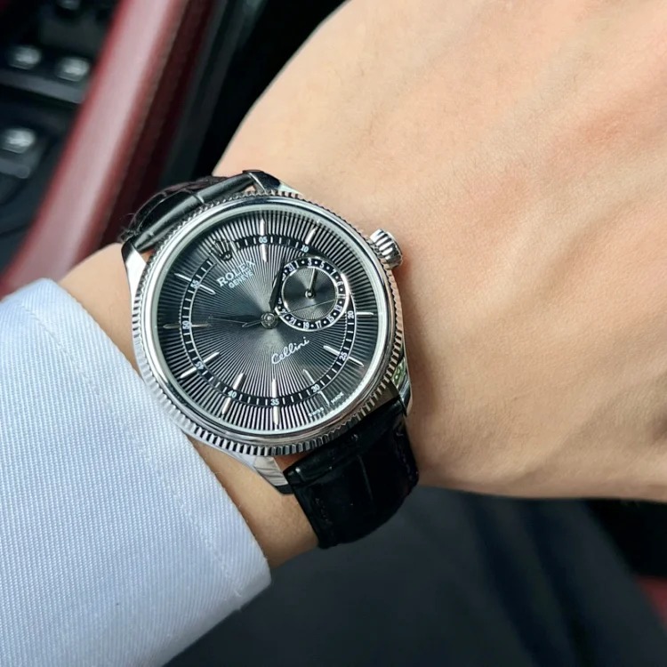 Classic big-name watch-2-CY