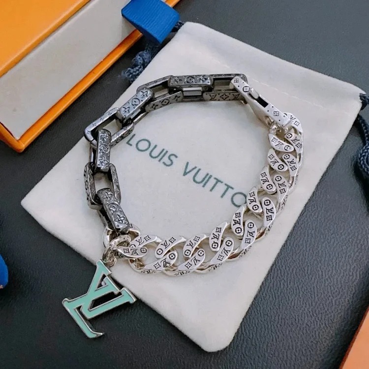 Bulgari bracelet Serpenti Viper series