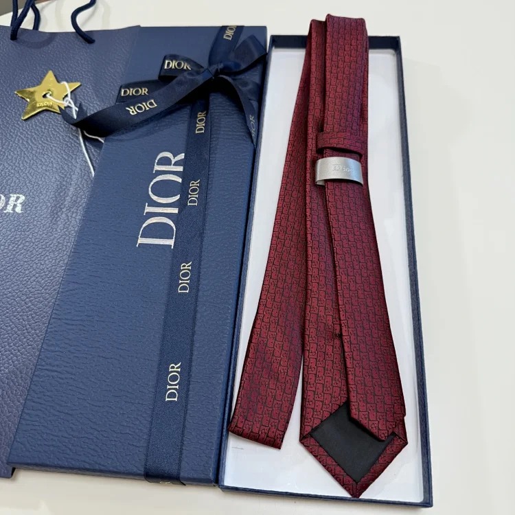 tie