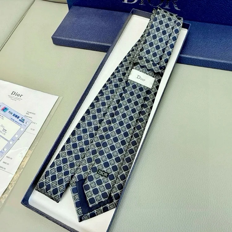 tie