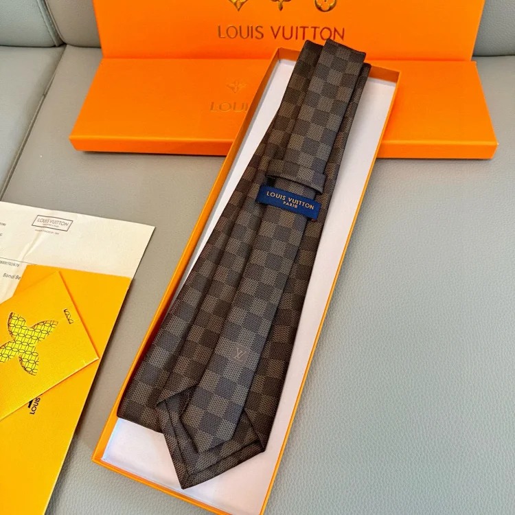 tie