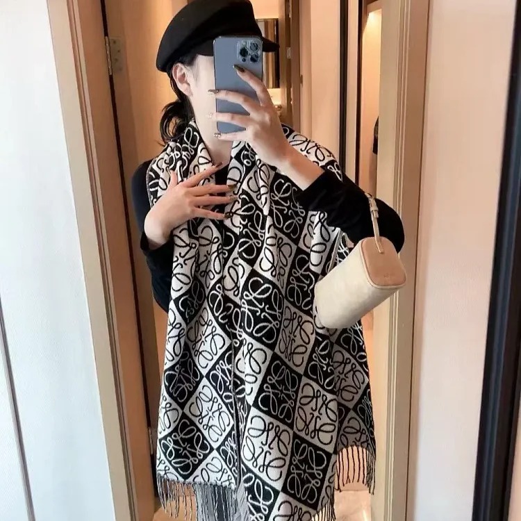 Autumn and winter trendy casual scarf