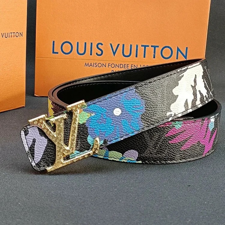 Fashionable and versatile belt 035