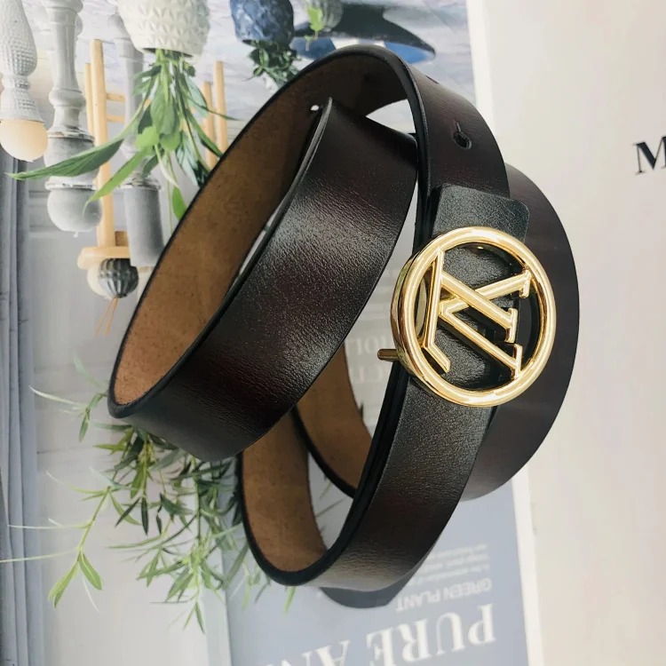 Fashionable and versatile belt 035