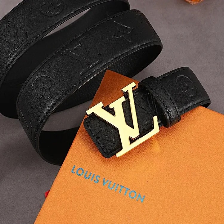 Fashionable and versatile belt 035