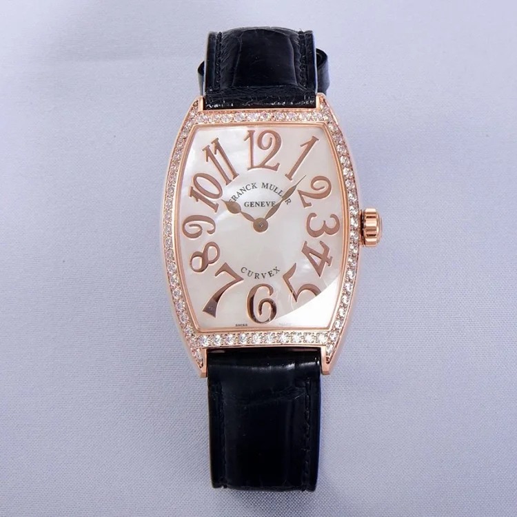 The most beautiful watch Franck Muller barrel-shaped women's quartz watch CINTREE CURVEX series ✨The movement adopts Swiss imported quartz movement with high-grade rhinestone inlay