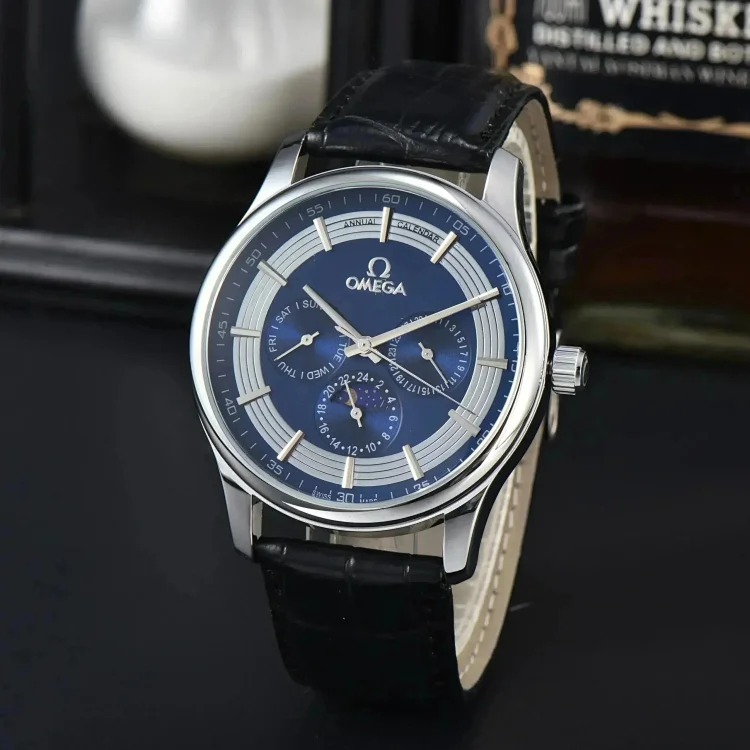 NN01-It is better to wait for time than to grasp the time on your wrist (watch)