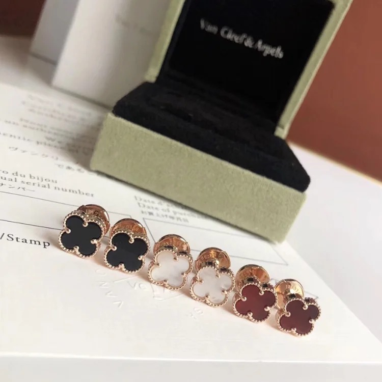 New fashion earrings