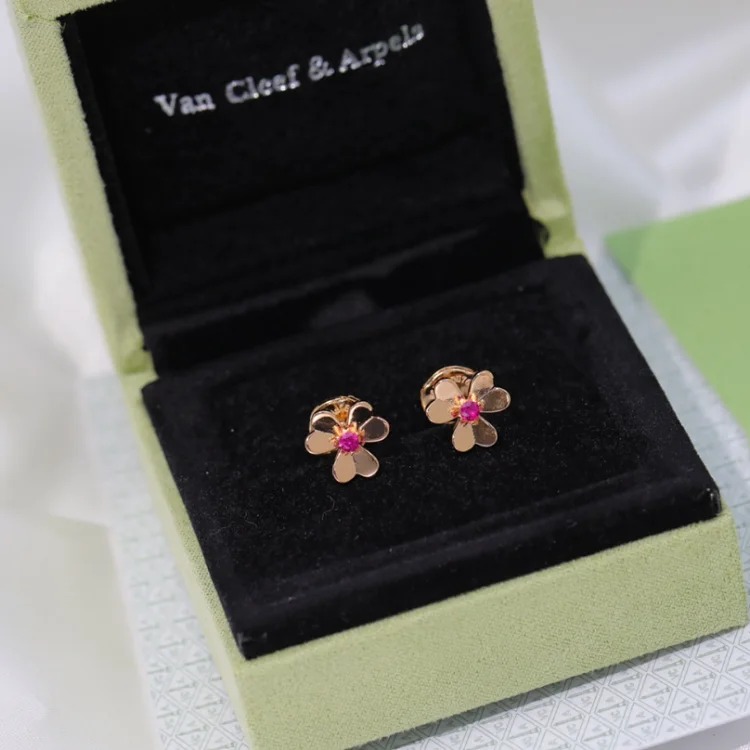 New fashion earrings