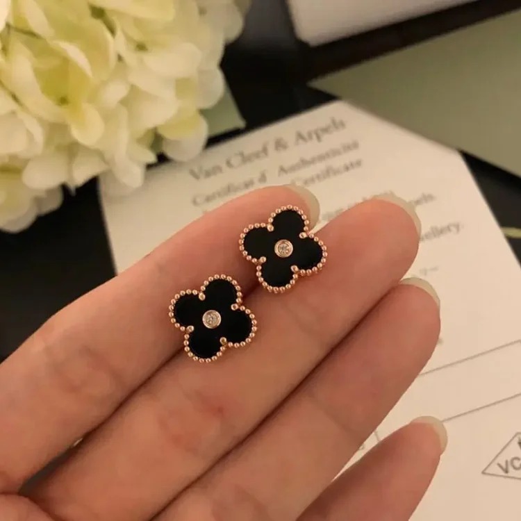 New fashion earrings