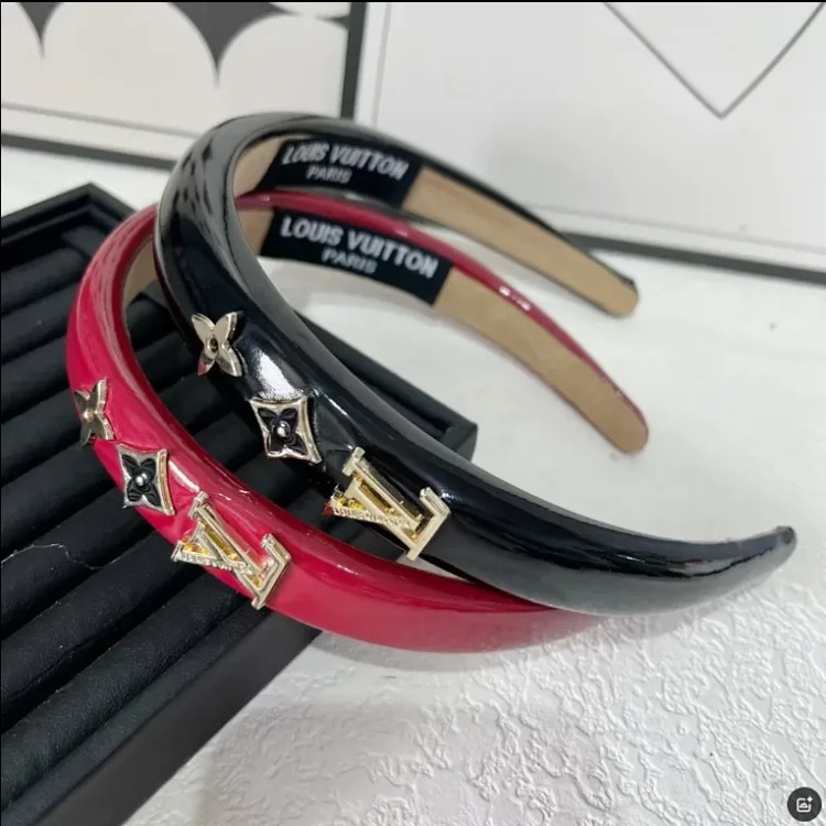 Retro metal letter PU high-end hair hoop for women sponge new leather hairpin pressed hair French temperament headband hair accessories