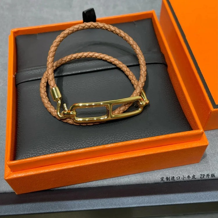 ZW-2 Decorate your life with jewelry to keep your happiness from fading. (Hrmès) (With gift box packaging)