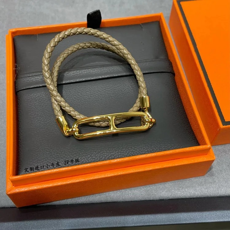 ZW-2 Decorate your life with jewelry to keep your happiness from fading. (Hrmès) (With gift box packaging)