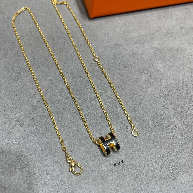 ZW-2 Decorate your life with jewelry to keep your happiness from fading. (Hrmès) (With gift box packaging)