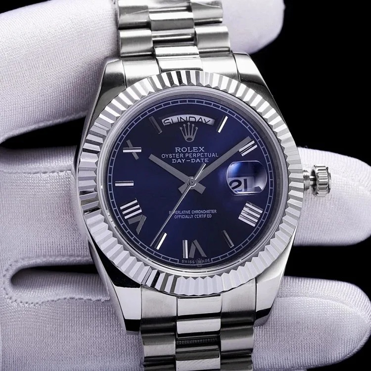 m2￥600-2300 Fashionable and versatile watch