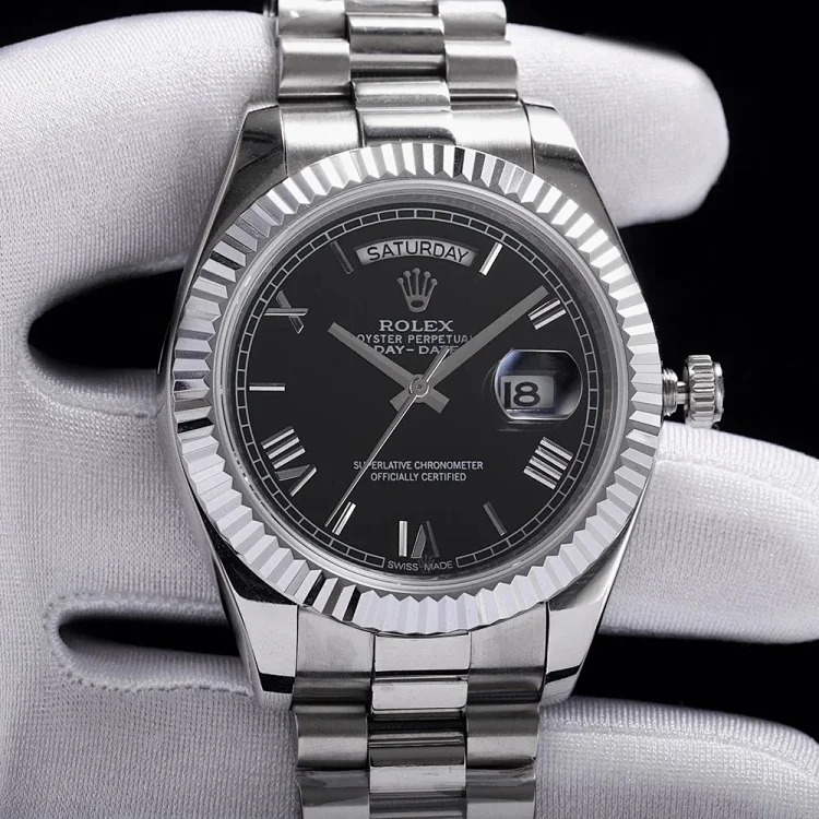 m2￥600-2300 Fashionable and versatile watch