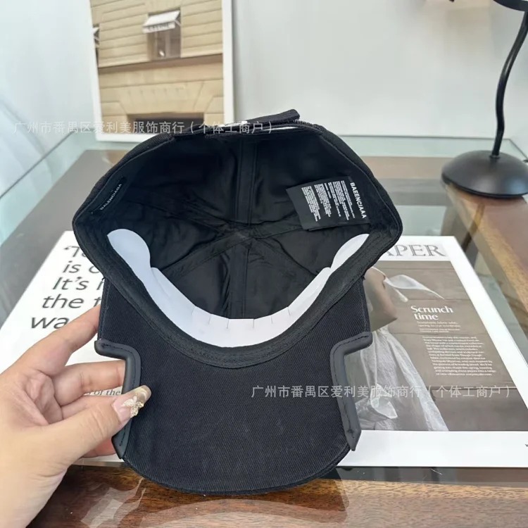Casual Embroidered Baseball Cap
