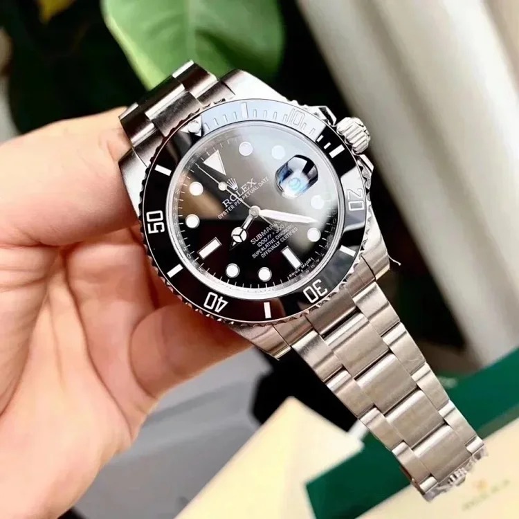 Fashion Trendy Versatile Watch 2082