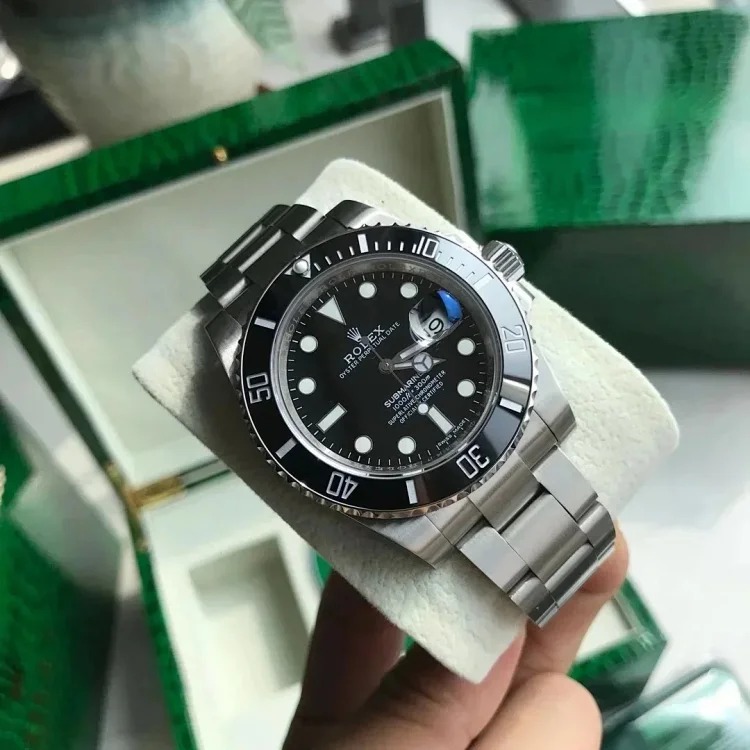 Fashion Trendy Versatile Watch 2082