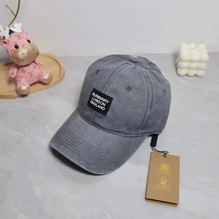 Trendy And Comfortable Baseball Cap 03
