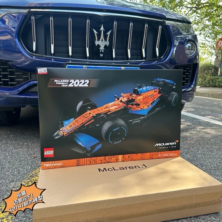 40+ different model of LEGO