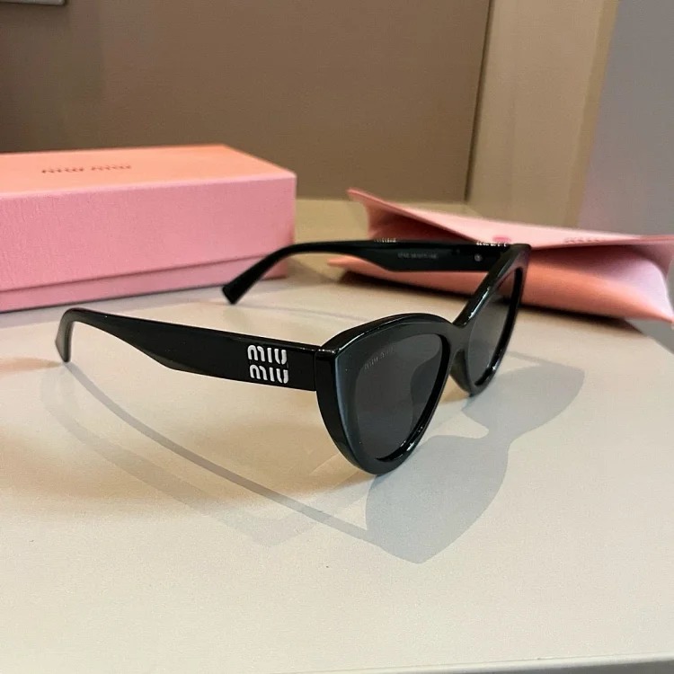 m1um1u Sunglasses Collection