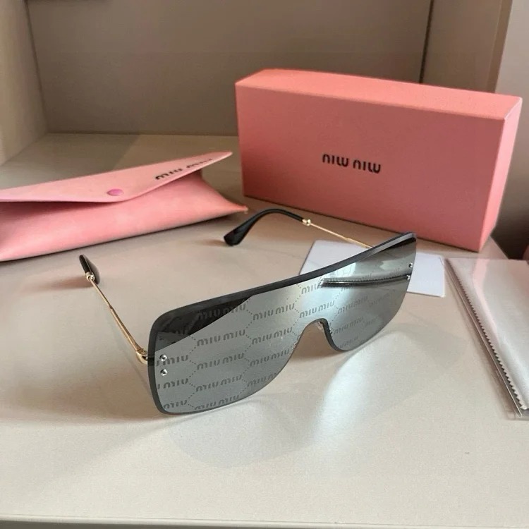 m1um1u Sunglasses Collection