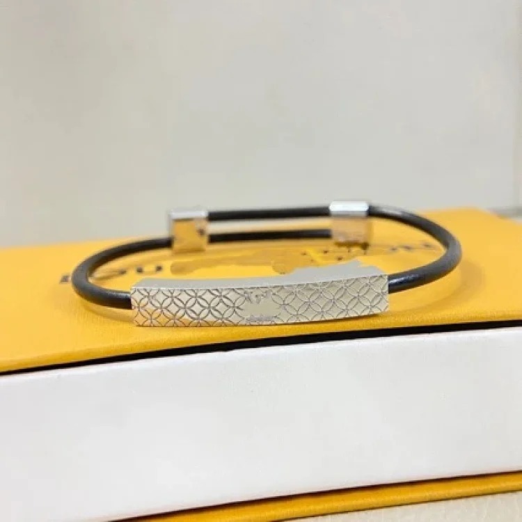 Classic Vintage Bracelet