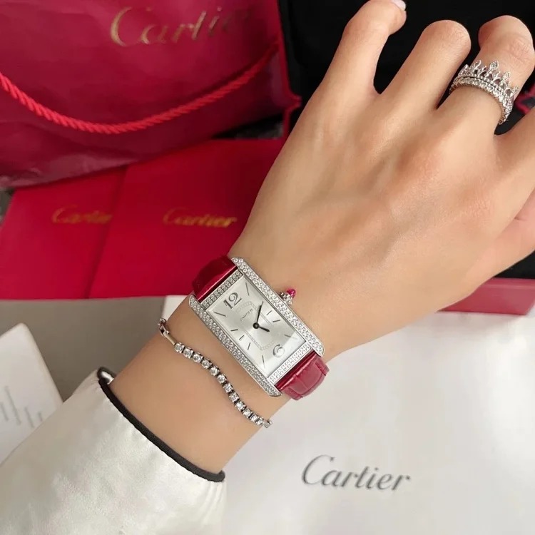 Fashion Trendy Versatile Watch 750