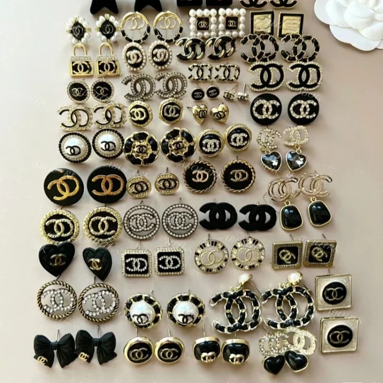 Chanel New Fashion Premium Heart Earrings